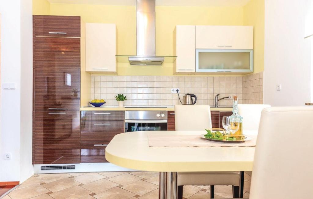 Apartment Sofia Цриквеница Экстерьер фото